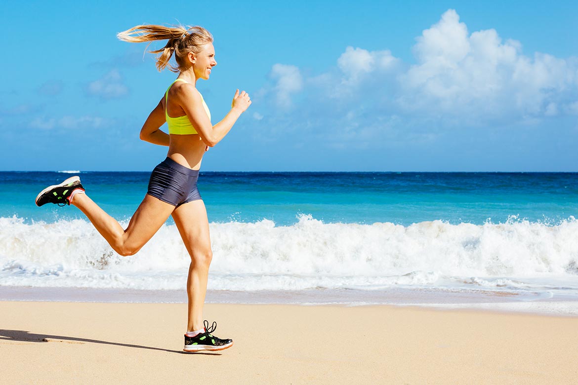 correre-in-spiaggia